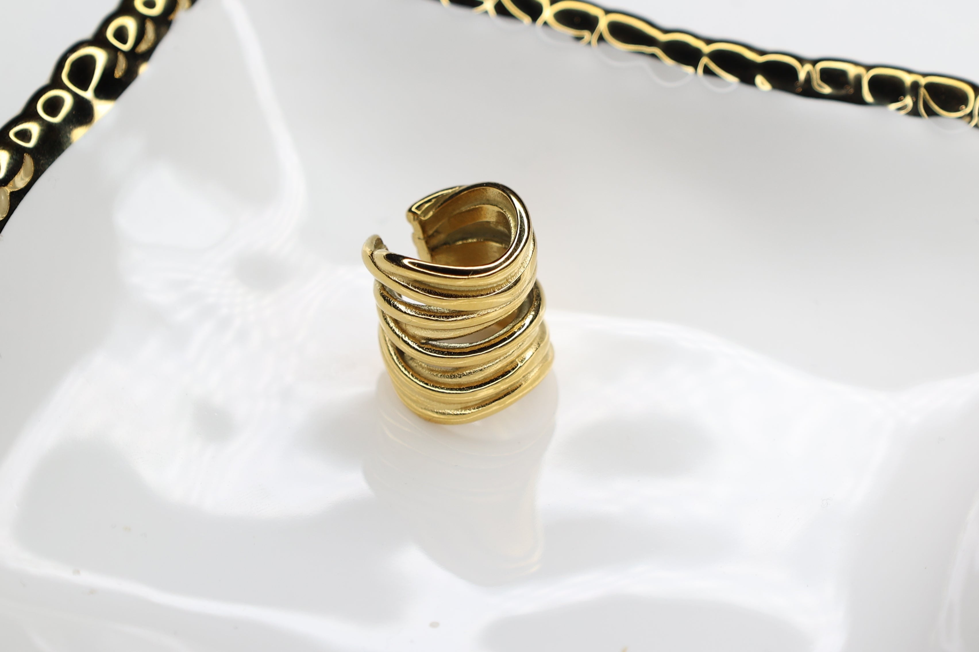 Cleo Ear Cuff
