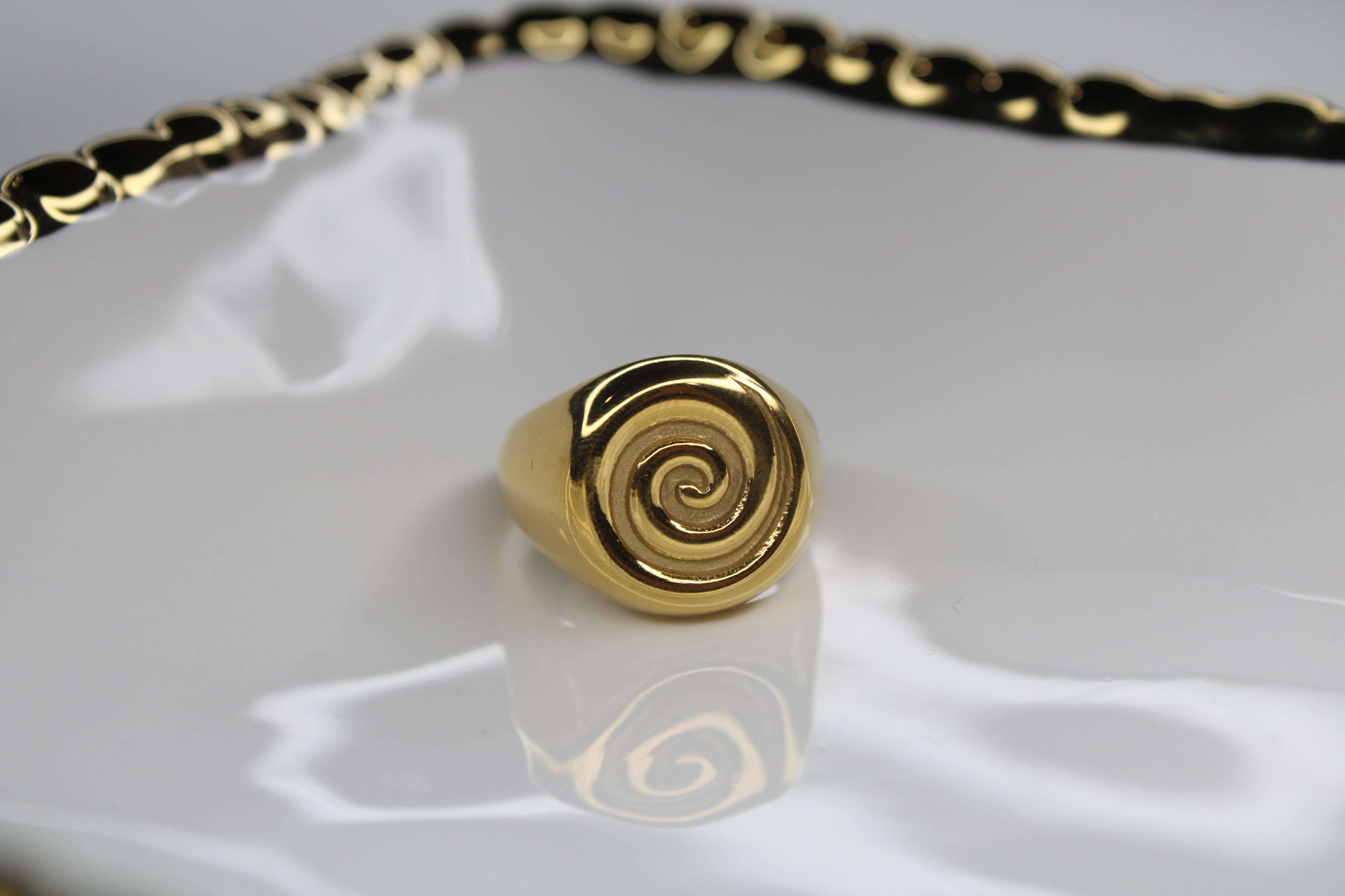 Caracol Ring