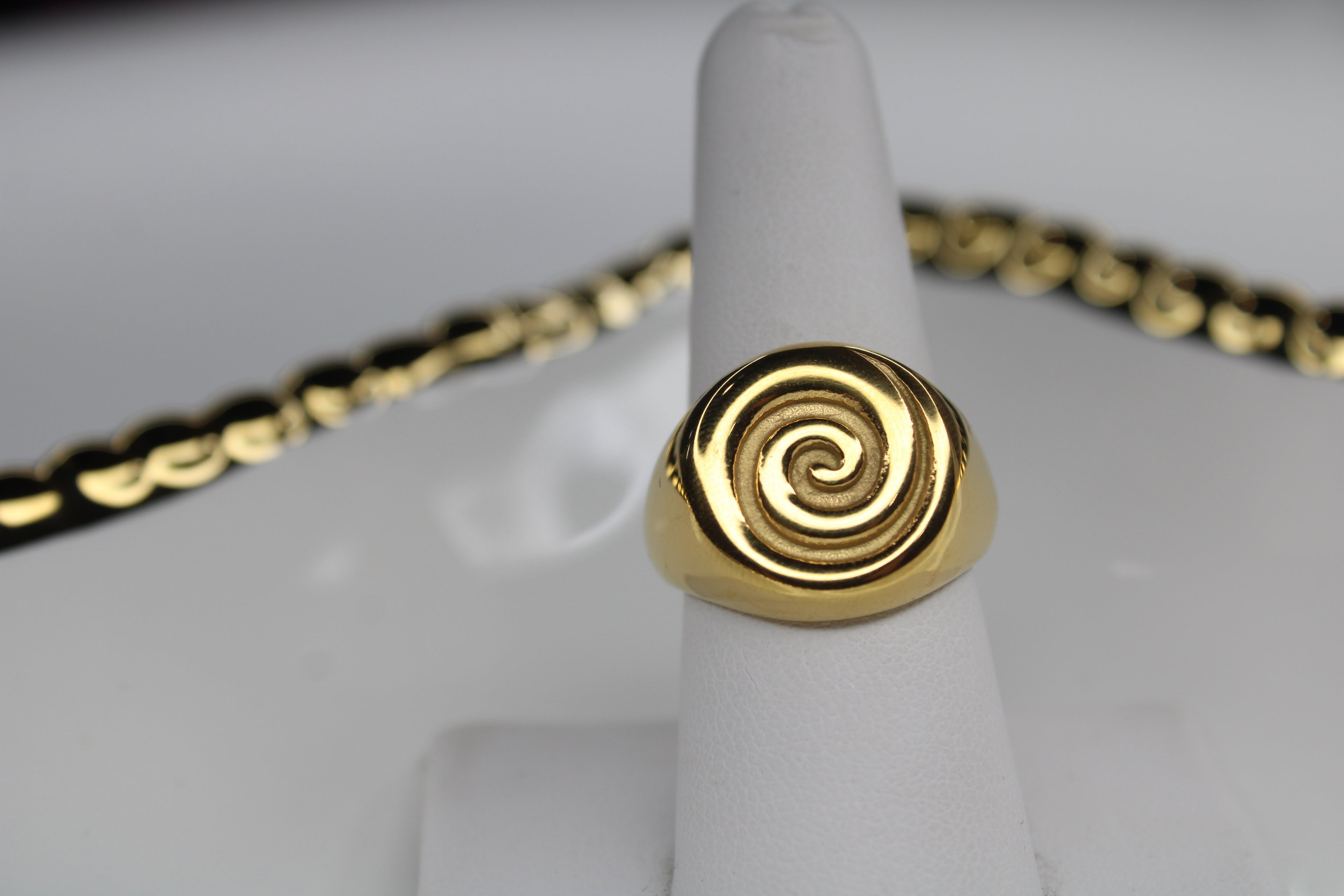 Caracol Ring
