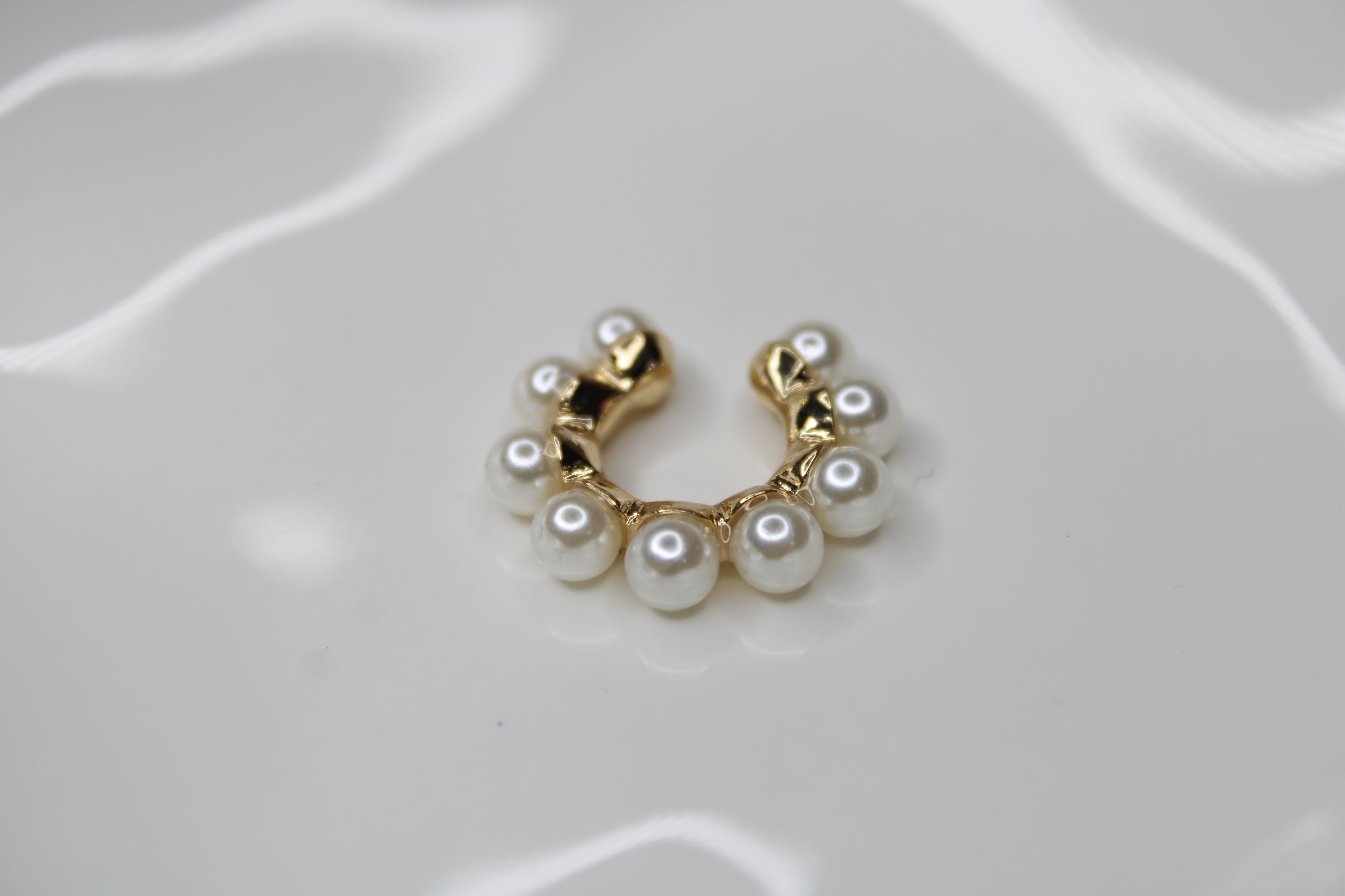 Pearly Ear cuff